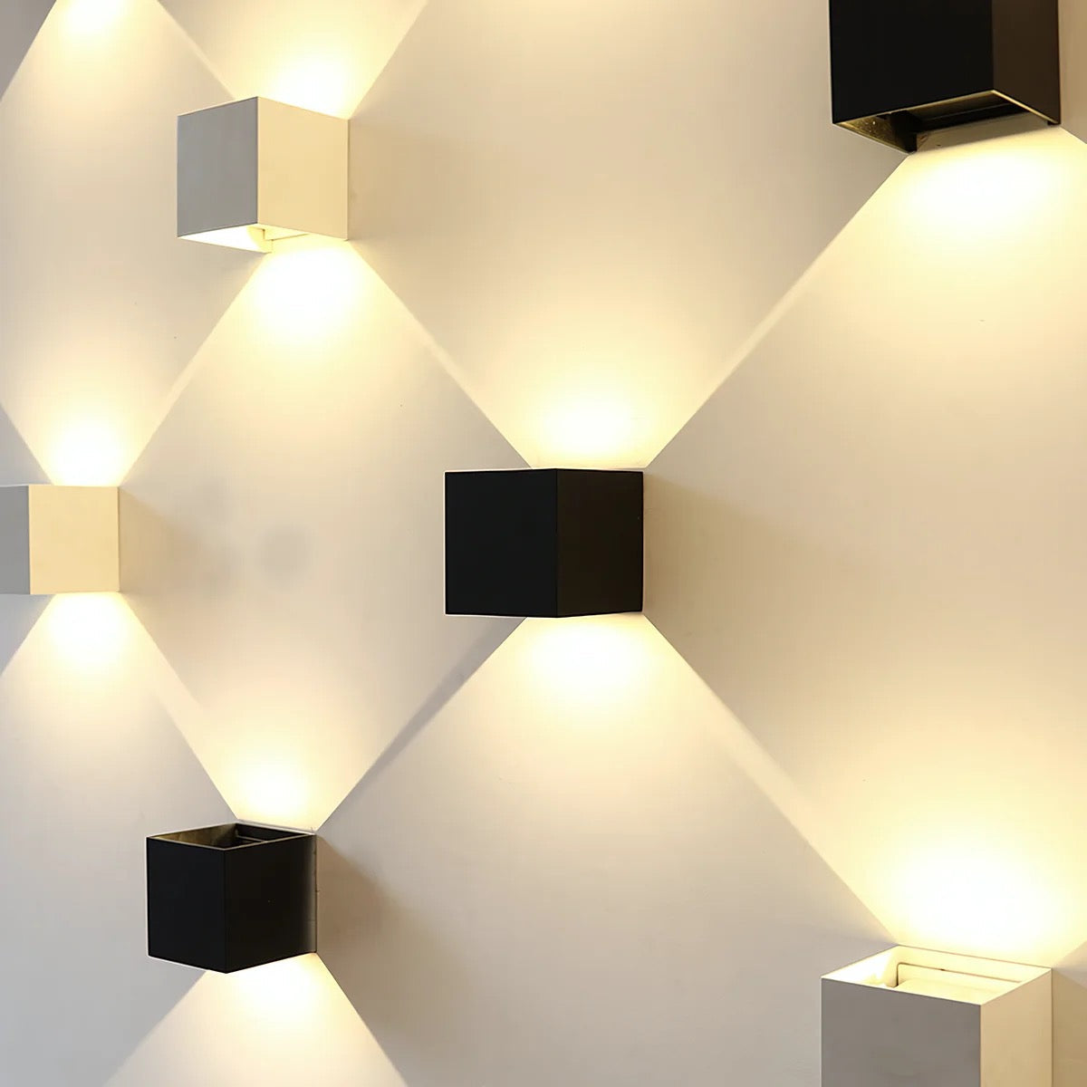 Stijlvolle wandlamp dubbelzijdig licht