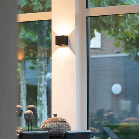Stijlvolle wandlamp dubbelzijdig licht